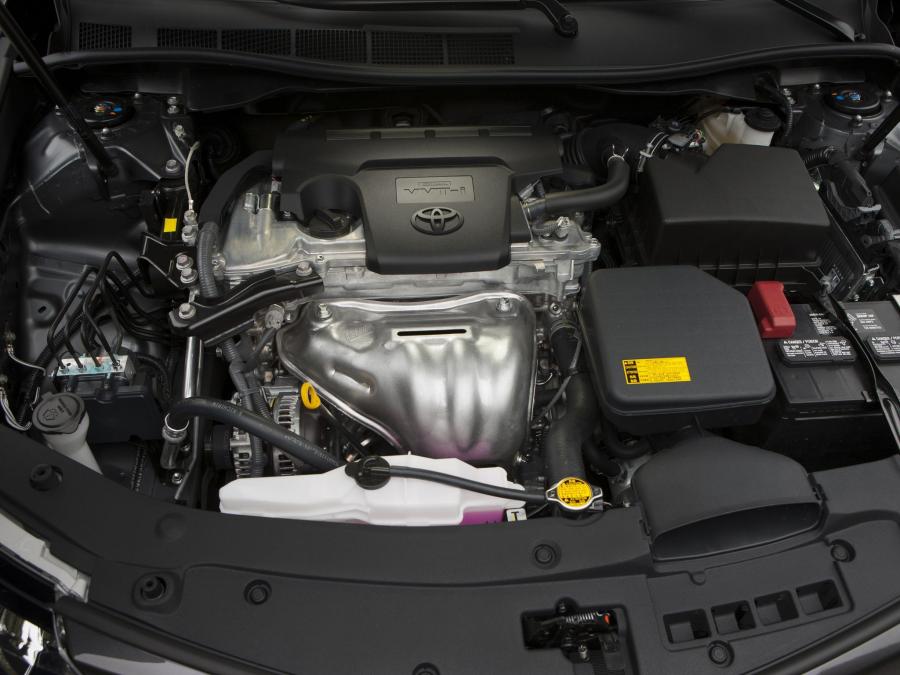  Toyota Camry SE 2011 года  (фото 14 из 16)